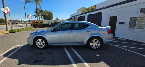 2013 Dodge Avenger SE V6