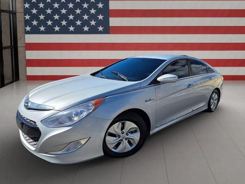 2015 Hyundai SONATA Hybrid Base