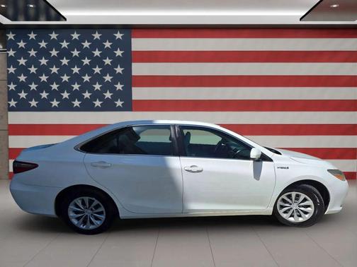 2015 Toyota Camry Hybrid SE