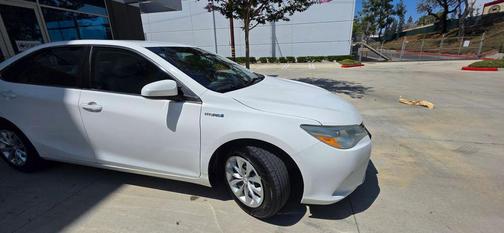 2015 Toyota Camry Hybrid SE