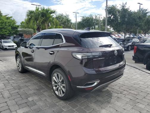 Rich Garnet Metallic 2022 Buick Envision Avenir