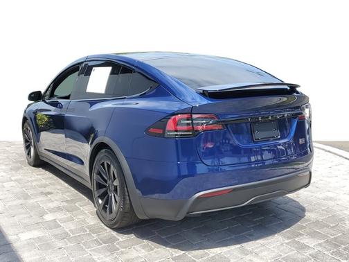 2023 Tesla Model X Plaid