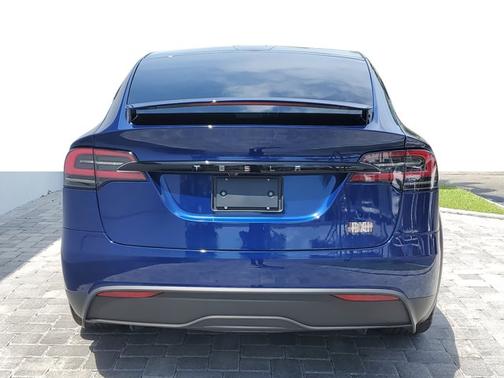 2023 Tesla Model X Plaid