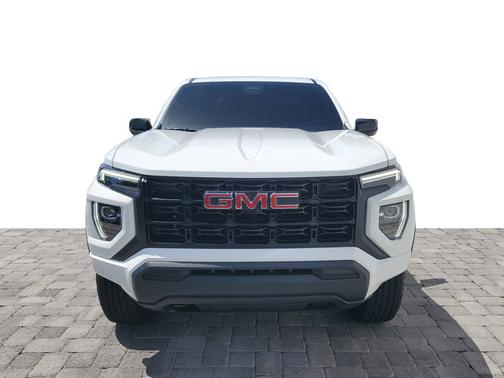 Summit White 2025 GMC Canyon 2WD Elevation