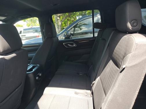 2022 GMC Yukon XL SLE