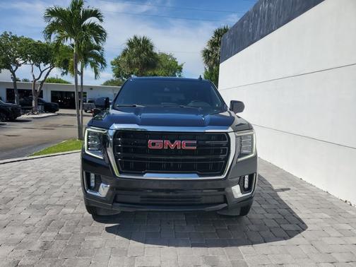2022 GMC Yukon XL SLE