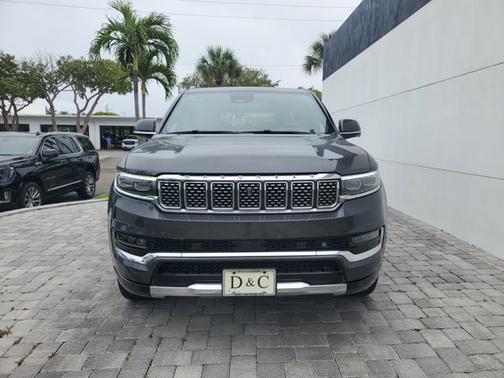 Baltic Gray Metallic Clearcoat 2022 Jeep Grand Wagoneer Series III