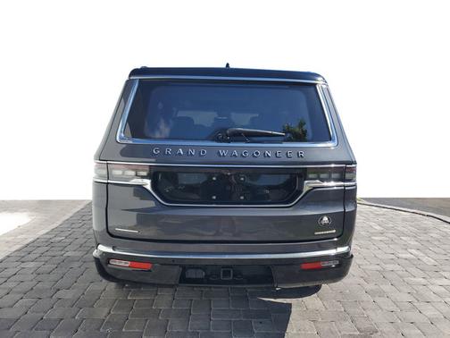 Baltic Gray Metallic Clearcoat 2022 Jeep Grand Wagoneer Series III