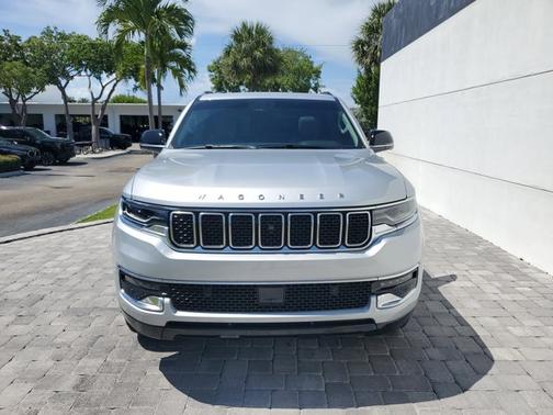 2024 Jeep Wagoneer Base