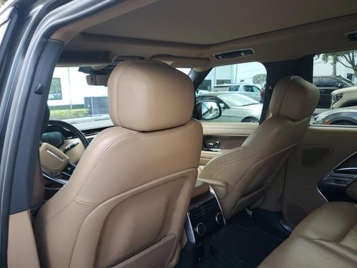 2022 Land Rover Range Rover SE