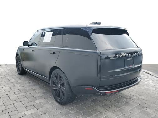 2022 Land Rover Range Rover SE
