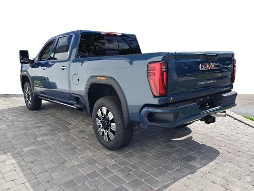 2025 GMC Sierra 2500 Denali