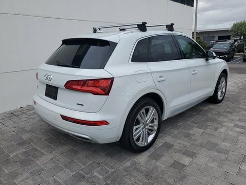 2019 Audi Q5 Premium Plus