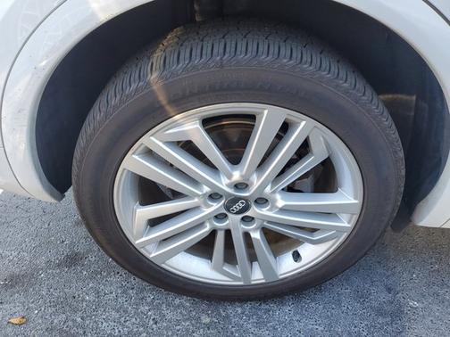 2019 Audi Q5 Premium Plus