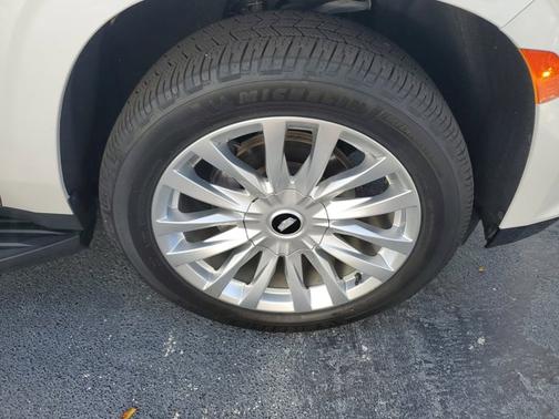 2022 Cadillac Escalade Luxury