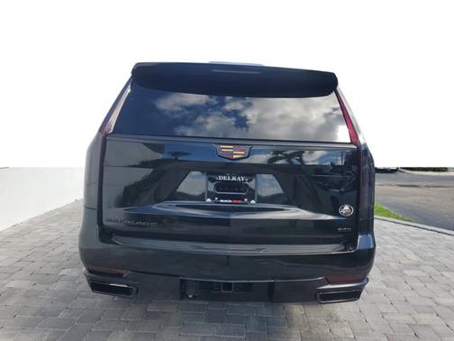 2022 Cadillac Escalade ESV Premium Luxury
