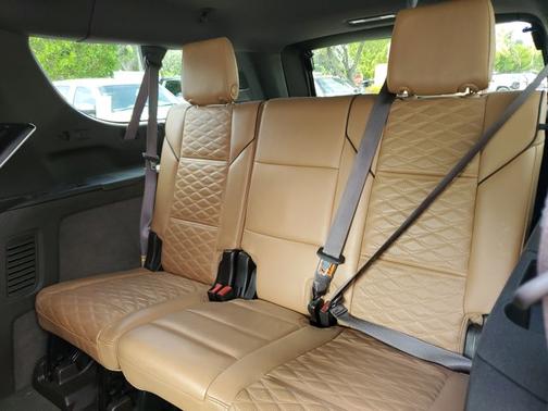 2022 Cadillac Escalade ESV Premium Luxury