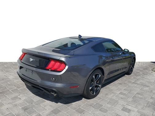 2021 Ford Mustang EcoBoost