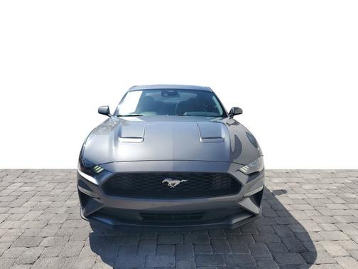 2021 Ford Mustang EcoBoost