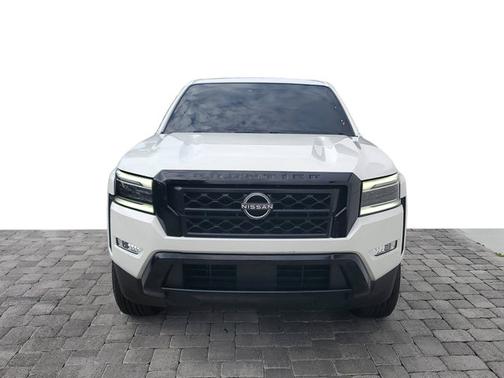 Glacier White 2023 Nissan Frontier SV