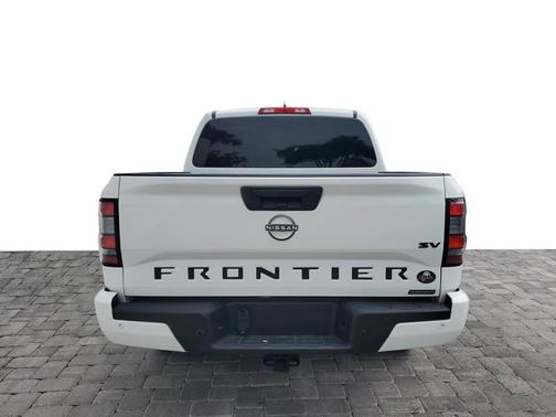 Glacier White 2023 Nissan Frontier SV