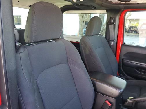 2021 Jeep Wrangler Sport