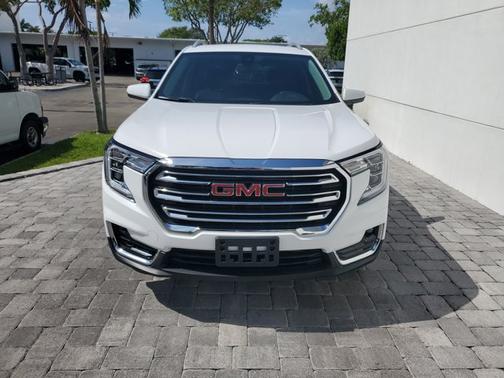 Summit White 2023 GMC Terrain SLT