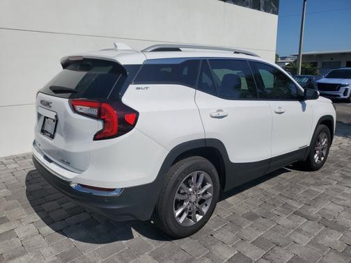 Summit White 2023 GMC Terrain SLT
