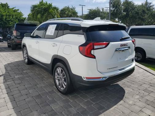 Summit White 2023 GMC Terrain SLT