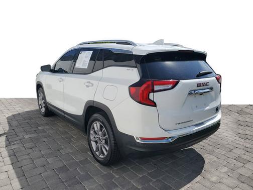 Summit White 2023 GMC Terrain SLT
