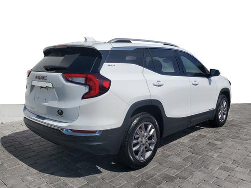 Summit White 2023 GMC Terrain SLT