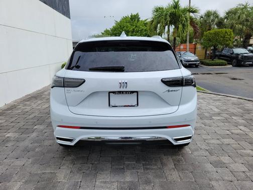 Iridescent White Tricoat 2026 Buick Envision Avenir