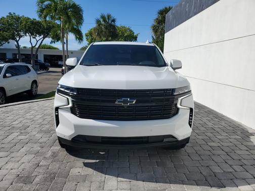 2023 Chevrolet Suburban RST