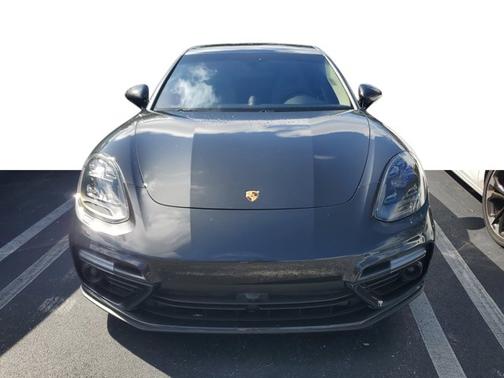 2017 Porsche Panamera Turbo