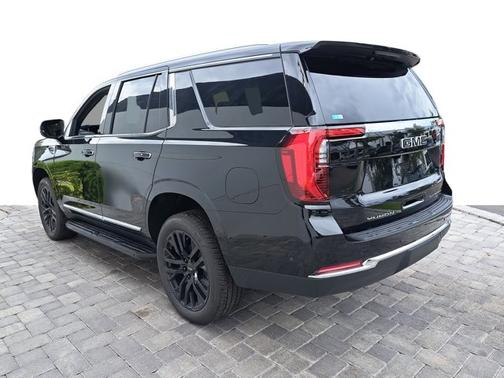 2025 GMC Yukon Elevation