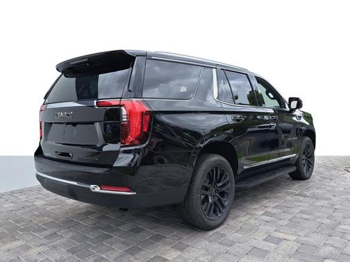 2025 GMC Yukon Elevation