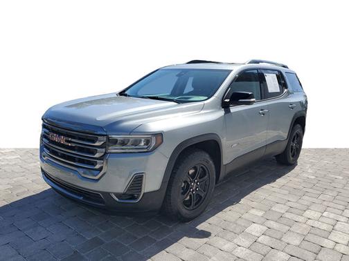 2023 GMC Acadia AT4