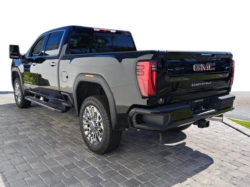 2025 GMC Sierra 2500 Denali