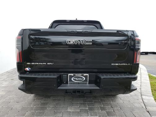 2025 GMC Sierra EV Extended Range Denali