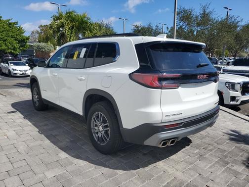 2025 GMC Acadia FWD Elevation