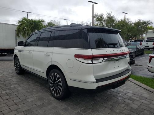 2023 Lincoln Navigator Black Label