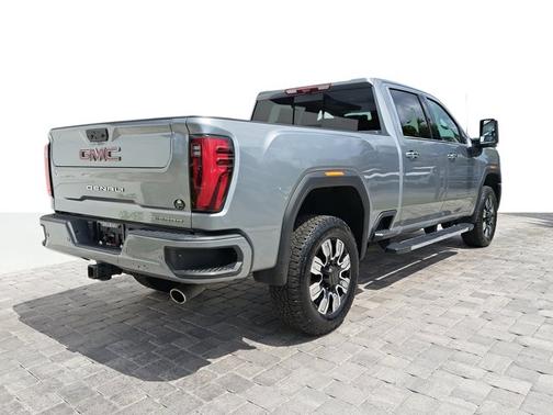 2024 GMC Sierra 2500 Denali