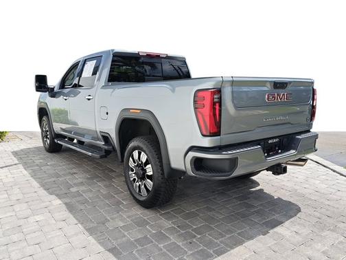 2024 GMC Sierra 2500 Denali