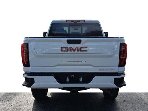 2025 GMC Sierra 2500 Denali