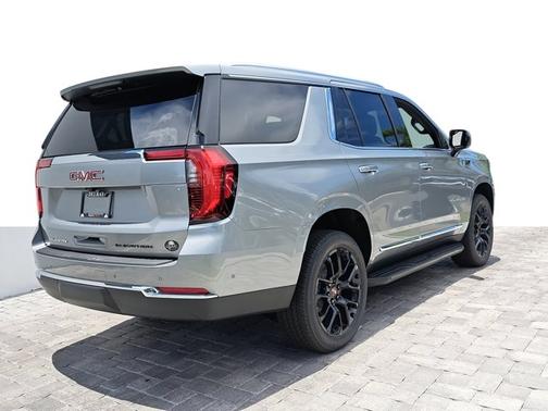 2025 GMC Yukon Elevation