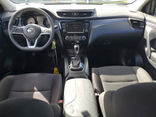 2022 Nissan Rogue Sport S