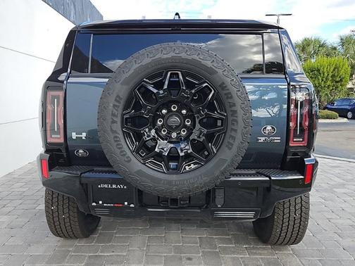 2025 GMC HUMMER EV SUV 2X