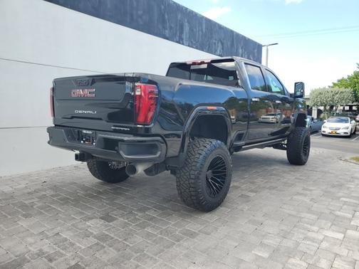 2026 GMC Sierra 2500 Denali