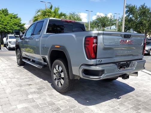 2025 GMC Sierra 2500 Denali