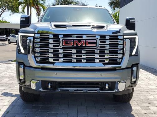 2025 GMC Sierra 2500 Denali